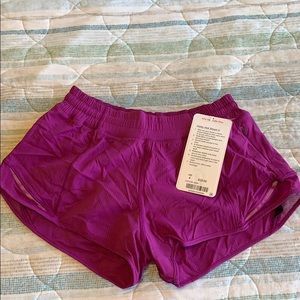 Lululemon hotty hot short II